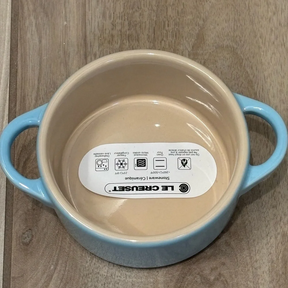 Le Creuset discover charm